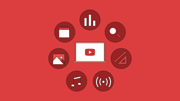 تصویر گرافیکی یک لپ تاپ با علامت یوتیوب در صفحه نمایش و آیتم‌های معرف ابزارهای یوتیوب - چگونه در یوتیوب معروف شویم